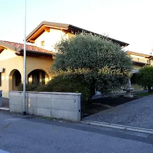 3* Affittacamere Loredana Elegant With Private Bathroom